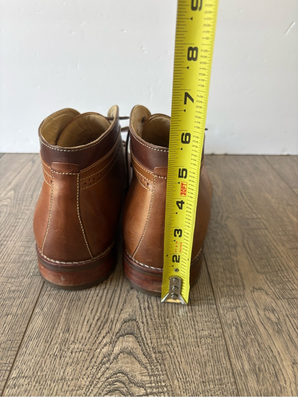 Johnston & Murphy Tan Leather Cap-Toe Chukka Boots - Picture 3 of 9